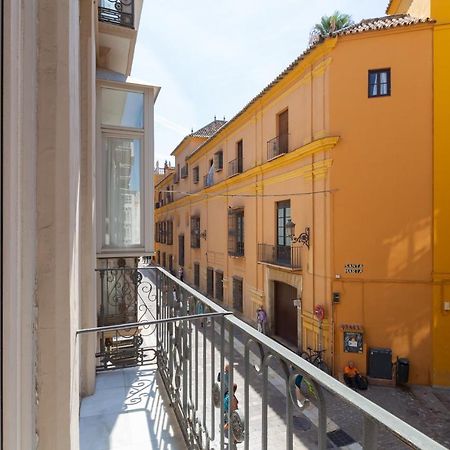 Luminoso Apartamento De Dos Habitaciones Con Vistas A Las Catedral مالقة المظهر الخارجي الصورة