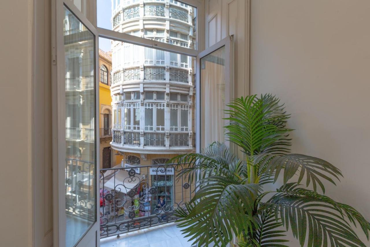 Luminoso Apartamento De Dos Habitaciones Con Vistas A Las Catedral مالقة المظهر الخارجي الصورة