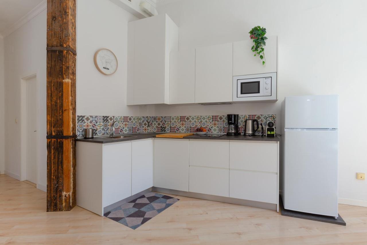 Luminoso Apartamento De Dos Habitaciones Con Vistas A Las Catedral مالقة المظهر الخارجي الصورة