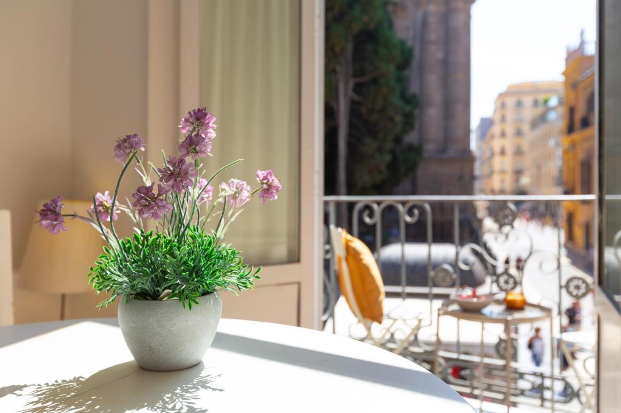 Luminoso Apartamento De Dos Habitaciones Con Vistas A Las Catedral مالقة المظهر الخارجي الصورة