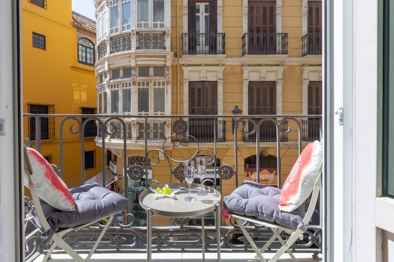 Luminoso Apartamento De Dos Habitaciones Con Vistas A Las Catedral مالقة المظهر الخارجي الصورة